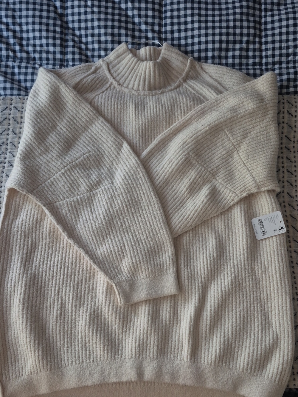 NWT Free People Women’s Cream Ribbed Mock-Neck Sweater